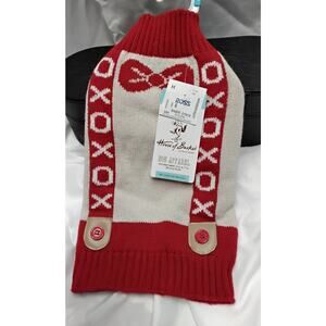 Dog Apparel XOXO Sweater Size @ Medium fits chest 14"-17" House of Barker - Ross